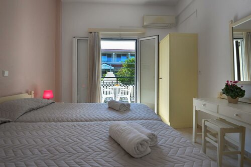 Filorian Hotel Apartments, Забронировать Отель Отели Ахарави с завтраком, Завтраки