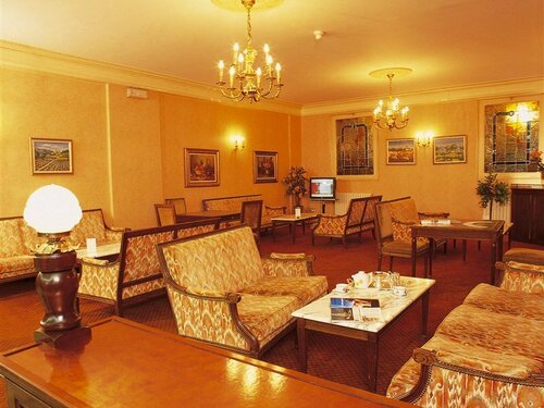 Hôtel Roissy, Забронировать Отель Отели Hautes-Pyrénées 4 звезды, 4*