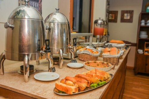 Fortmar Hotel, Забронировать Отель Мейрелеш , рядом с Проспект Монсеньор-Табоза