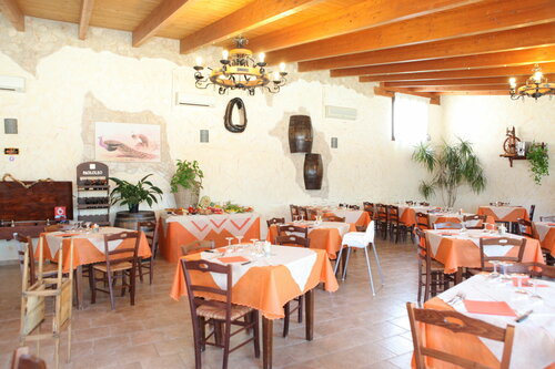 Agriturismo Il Pavone, Забронировать Отель Отели Торре-Лапилло с бассейном, Бассейн
