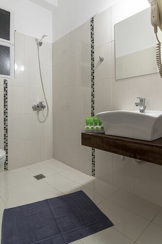 Ares Athens Hotel, Забронировать Отель Афины Острова Саронического залива - Аттика, рядом с Блошиный рынок Монастираки