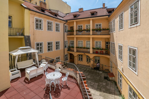 Old Town - Aparthotel Michalska, Prenota Appartamento Hotel a Praga 1 con parcheggio, vicino a Lucerna, Parcheggio