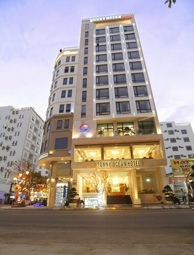 Sunny Ocean Hotel & Spa, Забронировать Курортный отель Курортные отели Дананга муниципалитета, Курортный отель