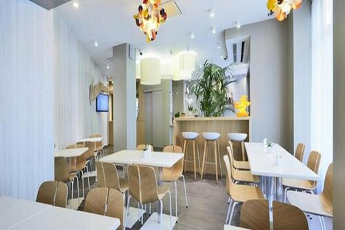 Kyriad Paris 18 - Porte de Clignancourt - Montmartre, Забронировать Отель Отели 18-й округ: Монмартр - Париж 3 звезды, 3*