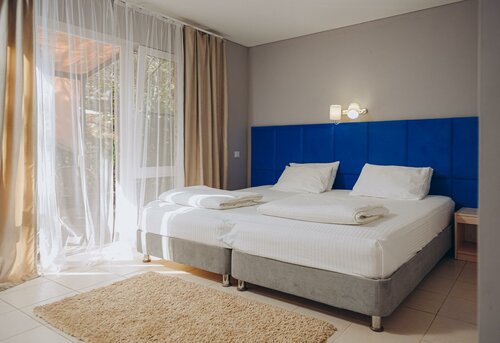 Старый город, Забронировать Отель Отели Таманского полуострова 3 звезды, 3*