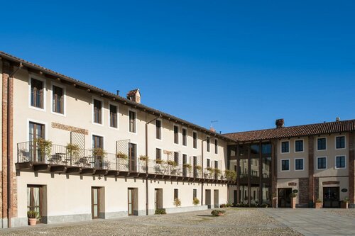 Relais Bella Rosina Pool & Spa, Prenota Hotel La Cassa Piemonte