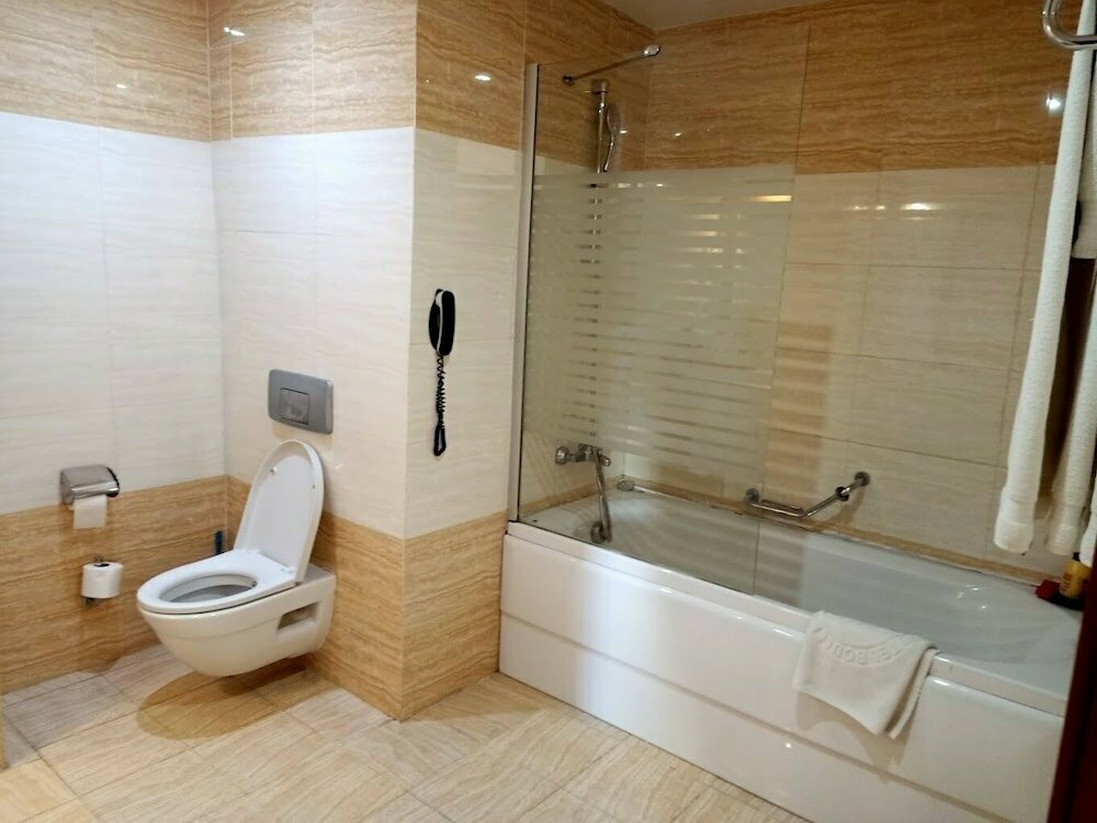 Hocine Hotel Restaurant and Spa