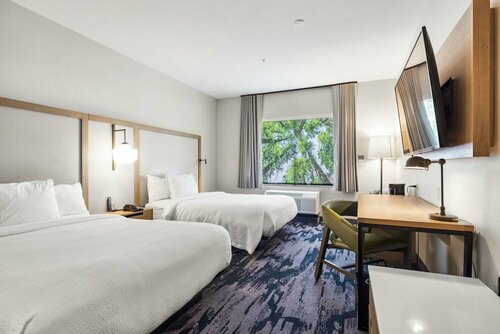 Fairfield by Marriott Inn & Suites San Francisco Airport Oyster Point Area, Забронировать Отель Отели San Mateo County с бассейном, Бассейн