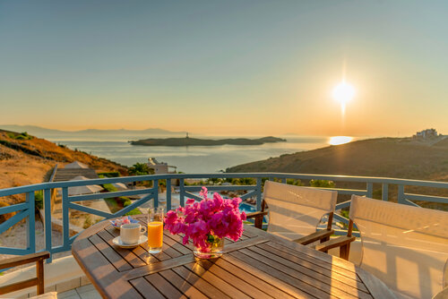 Sunrise Beach Suites, Забронировать Гостевой дом Азолимнос Сирос
