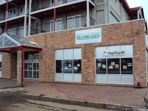 Executive House Suites Hotel & Conference Centre, Забронировать Отель Хай-Левел Northern Alberta