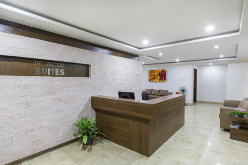 Sanctum Suites BEL Road Bangalore, Забронировать Отель Отели штата Карнатаки с парковкой, Парковка