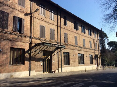 Hotel Moderno, Забронировать Отель Отели Сиены с парковкой, Парковка