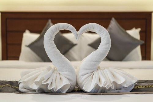 Lanna Tree Boutique Hotel, Забронировать Бутик-отель Си-Пхум Чиангмай, рядом с Ворота Чиангмая