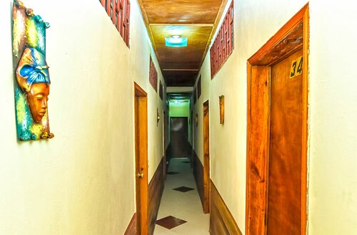 Pacot Breeze, Book Hotel Port-au-Prince 