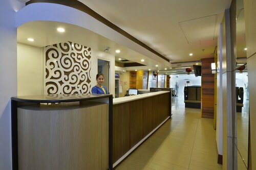 Hotel 99 Monumento Caloocan, Varaa Hotelli Edulliset hotellit kohteessa National Capital Region