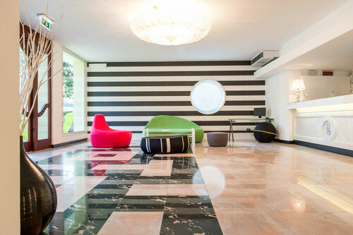 Hotel Luxor, Забронировать Отель Отели в центре Червия, в центре