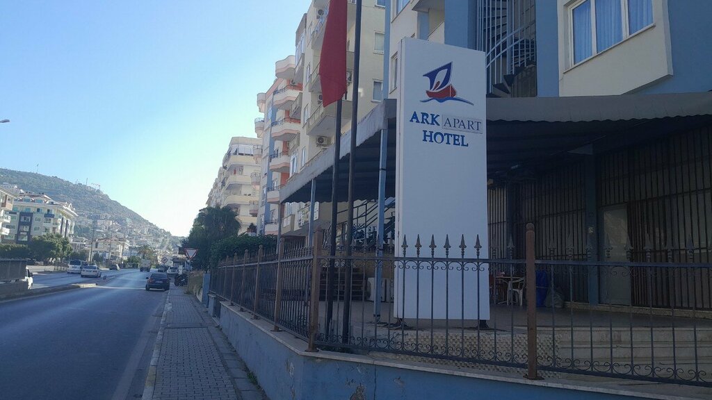 Ark Apart and Suite Hotel