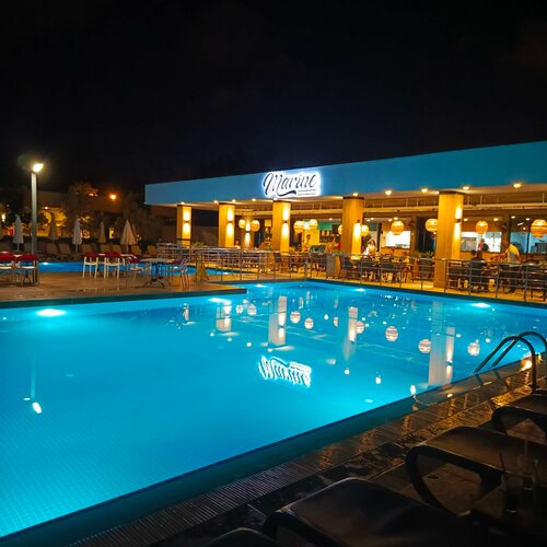 Green Garden Hotel Bar