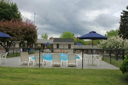 Berkshire Inn, Забронировать Мини-отель  