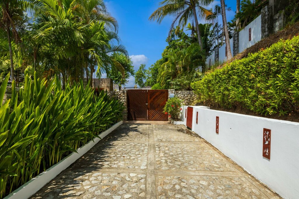 Koi Signature Villa