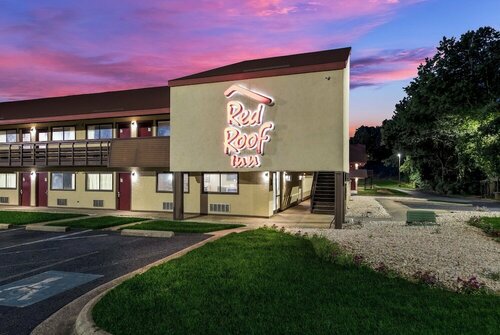 Red Roof Inn Hickory, Rezervovat Hotel Hickory Severní Karolína