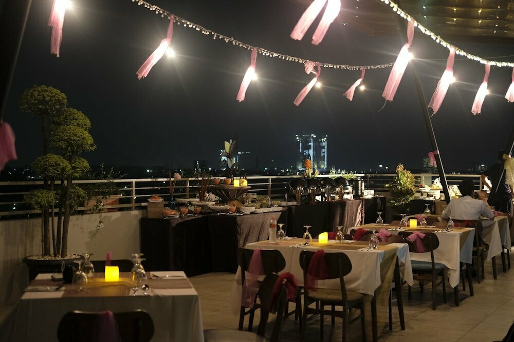 Hotel AYOLA Lippo Cikarang