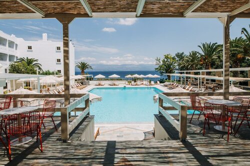 Brown Beach Chalkida Resort, a member of Brown Hotels, Забронировать Отель Халкида Эвбея