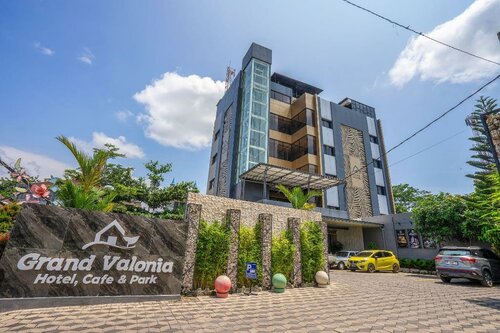 Grand Valonia, Réserver Hôtel Hôtels à Jember avec piscine, Piscine