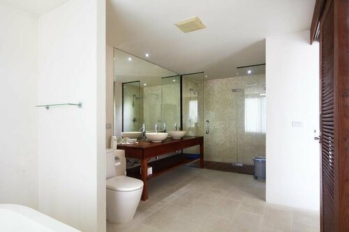 Baan Napoli Luxury Villa, Забронировать Вилла Отели Сурат Тхани с парковкой, Парковка