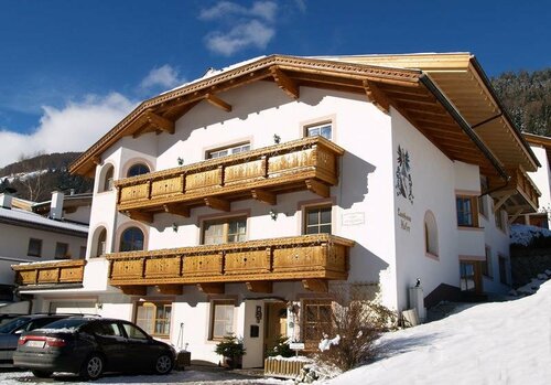 Ferienlandhaus Höfer, Забронировать Отель СПА-отели Фульпмес, рядом с Kreuzjochbahn 2, SPA-услуги