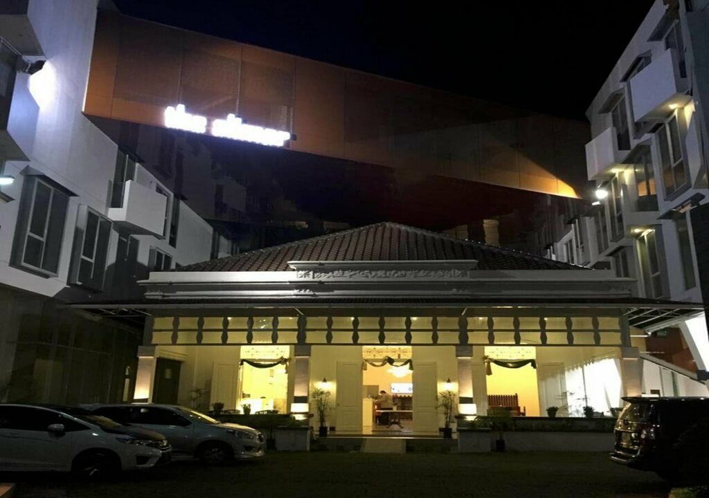 Alimar Hotel