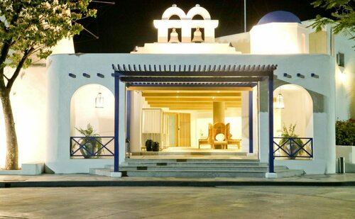 Santorini Park Stay, Rezervați Hotel Cha Am , lângă Camel Republic