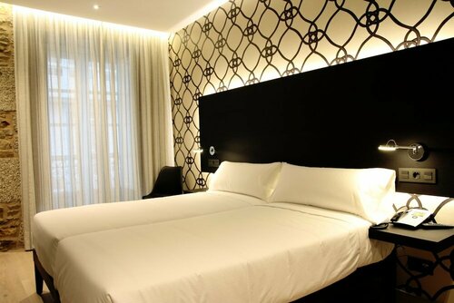 Hotel Atalaia, Забронировать Отель «постель и завтрак» Сантьяго-де-Компостела А-Корунья, рядом с A.C.E.M.