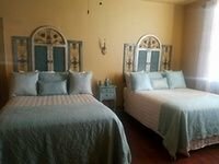 Gibbs Street Manor, Забронировать Отель Лейк-Конро штат Техас
