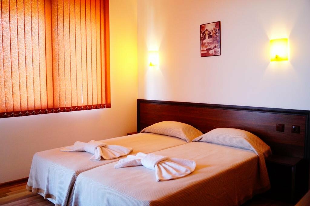 Chrystal Guest House Къща за гости Кристал