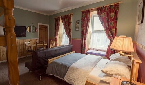 Bannockburn Inn, Забронировать Гостевой дом Отели Northern Highlands с парковкой, Парковка