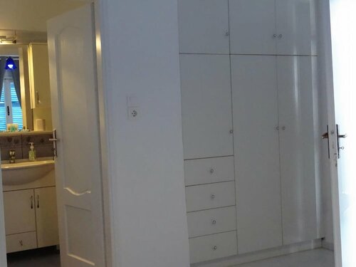 NAMA Beach House, Забронировать Дом для отпуска Монолитос Санторини