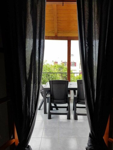 Filos, Book Lejlighed Skala Skala