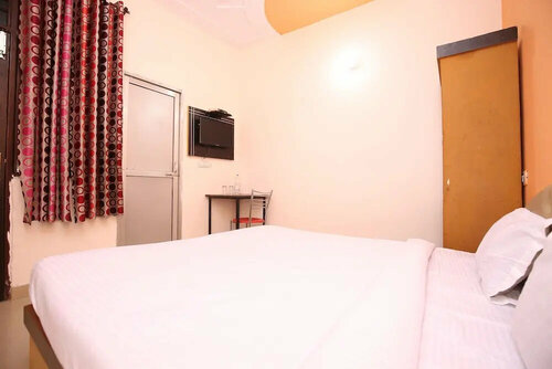 Spot On 38121 Sunshine Lodge, Забронировать Отель Чандигарх Chandigarh Region