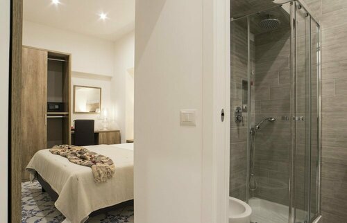Bed morelli 49 , chiaia, Buchen Sie Bed & Breakfast Chiaia Neapel
