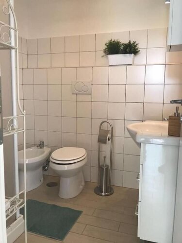 Dea Flora B&B, Забронировать Отель «постель и завтрак» Отели Рима с завтраком, рядом с Пьяцца-Болонья, Завтраки
