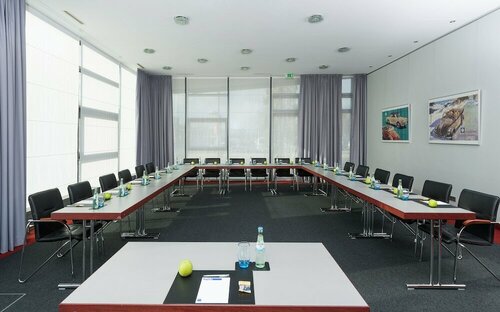 Hotel Wolfsburg Centrum, Affiliated by Meliá, Забронировать Отель Отели Brunswick Land 4 звезды, 4*