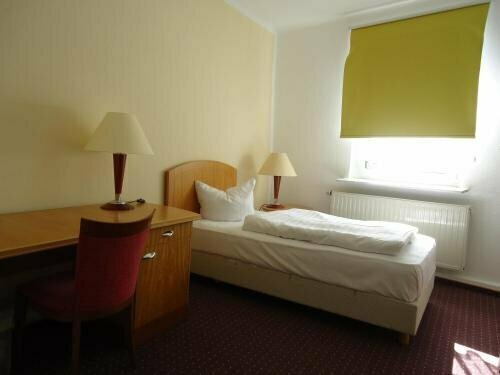 Hotel Schweizer Hof, Забронировать Отель Галле 