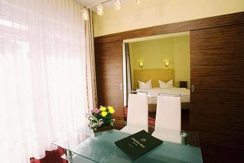Hotel zur Insel, Book Hotel Werder Brandenburg