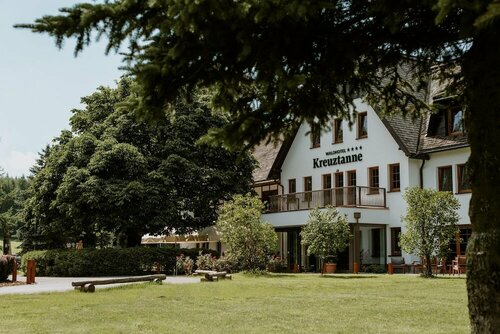 Waldhotel Kreuztanne, Book Hotel Sayda 