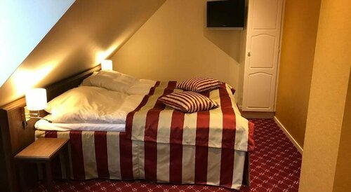 Bramslevgaard, Reservar Hotel Hobro 
