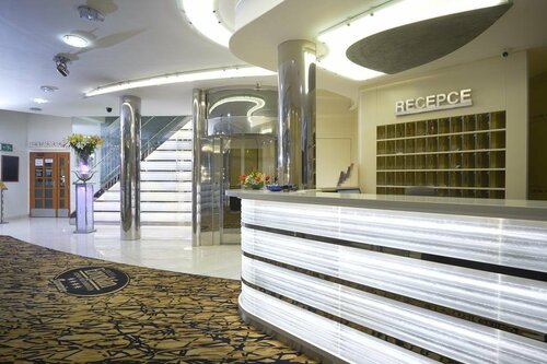 Hotel Eroplán, Забронировать Отель Рожнов-под-Радгоштем Beskids