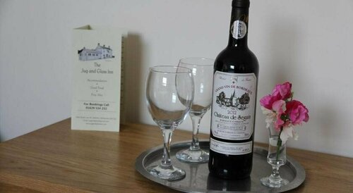 Jug and Glass Inn Matlock, Book Hotel Matlock Derbyshire