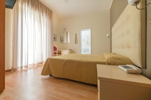 Hotel Belsoggiorno, Забронировать Отель СПА-отели Каттолики, рядом с Аквариум Le Navi, SPA-услуги