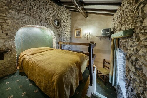 Castello Orsini Hotel, Забронировать Отель Нерола Лацио